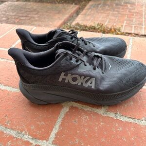 Men’s Hoka Challenger ATR 7 size 11